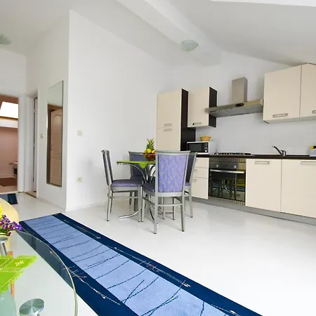 Apartment Ana